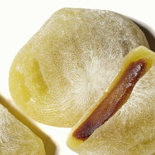 Load image into Gallery viewer, Kubota Baked Soft Mochi - Chestnut Flavor 200g (Japan)