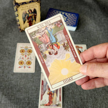 Load image into Gallery viewer, Soprafino Dellarocca Tarot Cards Deck