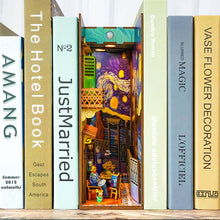 Load image into Gallery viewer, DIY Miniature House Book Nook Kit: Vincent's World