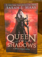 Load image into Gallery viewer, Throne of Glass Series 1-7 Original Covers Paperback
