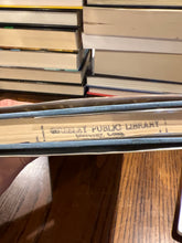 Load image into Gallery viewer, The Old Man And The Sea, by Ernest Hemingway
