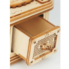 Load image into Gallery viewer, 3D Laser Cut Wooden Puzzle: Gramophone
