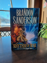 Load image into Gallery viewer, Rhythm of War (Stormlight Archive #4) by Brandon Sanderson
